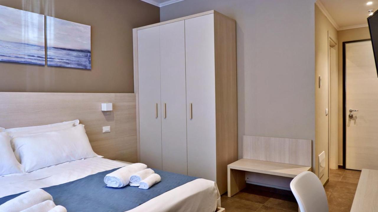 Pianomare Riviera Apartments And Rooms Imperia Buitenkant foto
