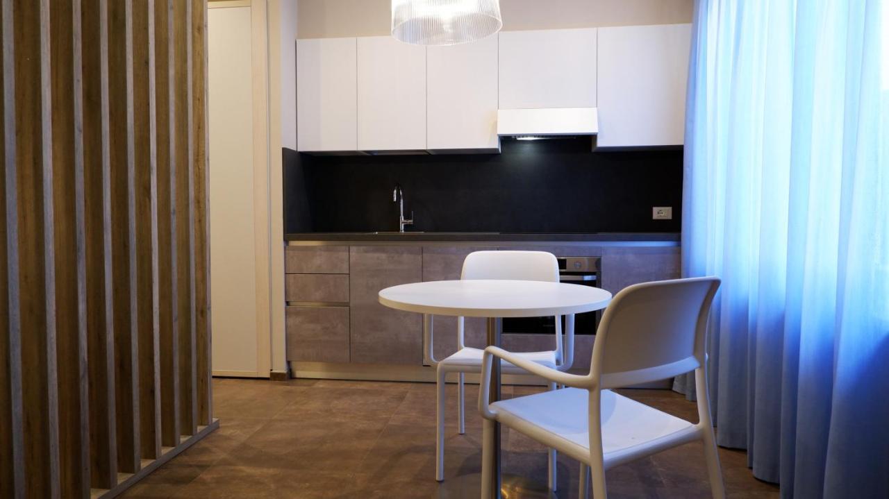 Pianomare Riviera Apartments And Rooms Imperia Buitenkant foto