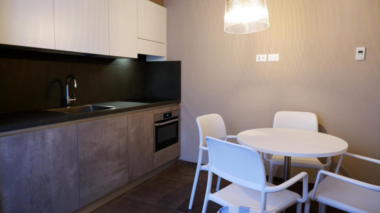 Pianomare Riviera Apartments And Rooms Imperia Buitenkant foto