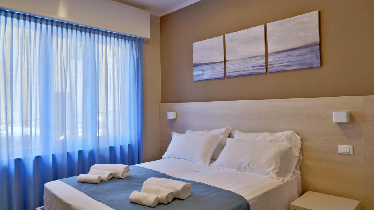Pianomare Riviera Apartments And Rooms Imperia Buitenkant foto