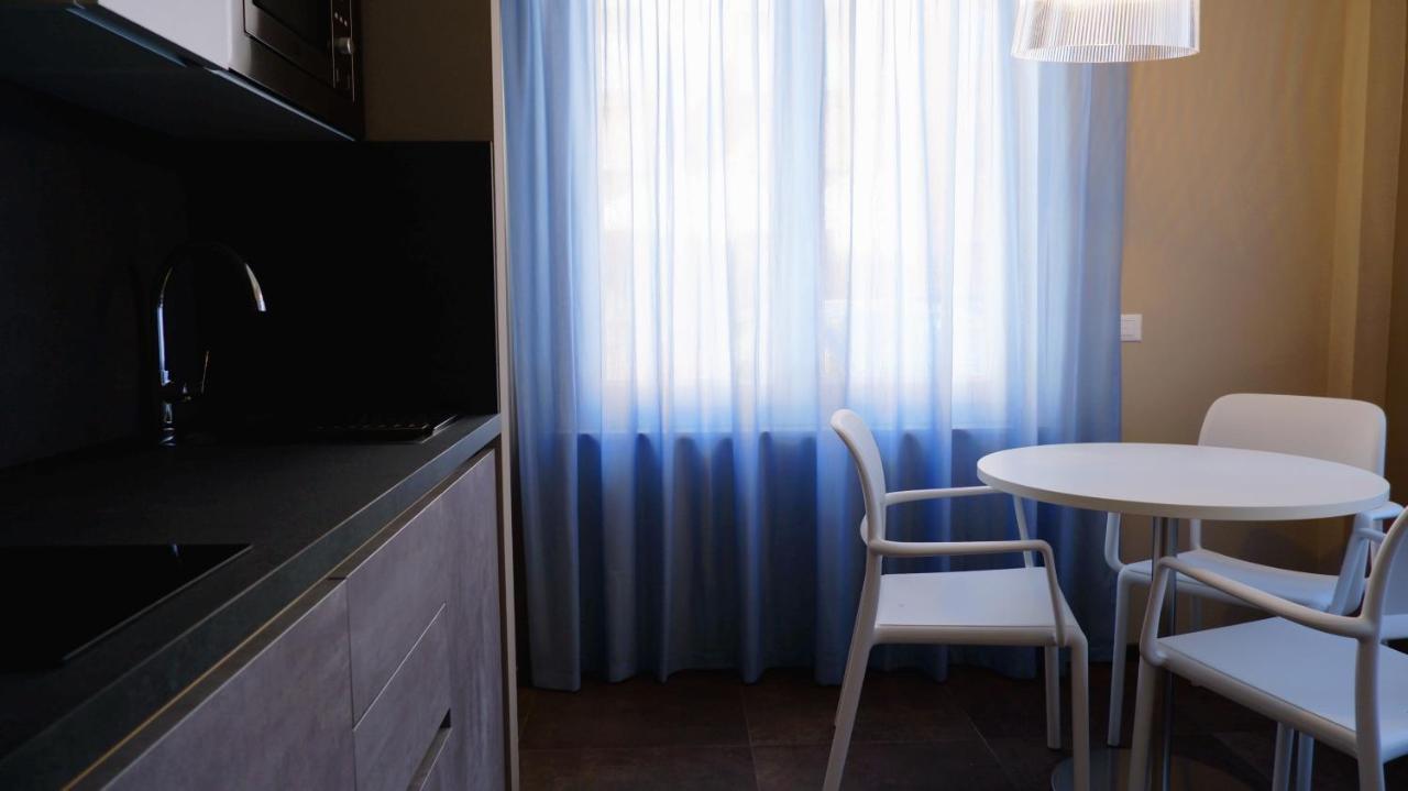 Pianomare Riviera Apartments And Rooms Imperia Buitenkant foto