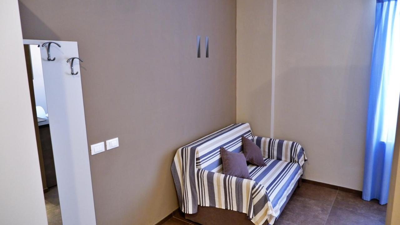 Pianomare Riviera Apartments And Rooms Imperia Buitenkant foto