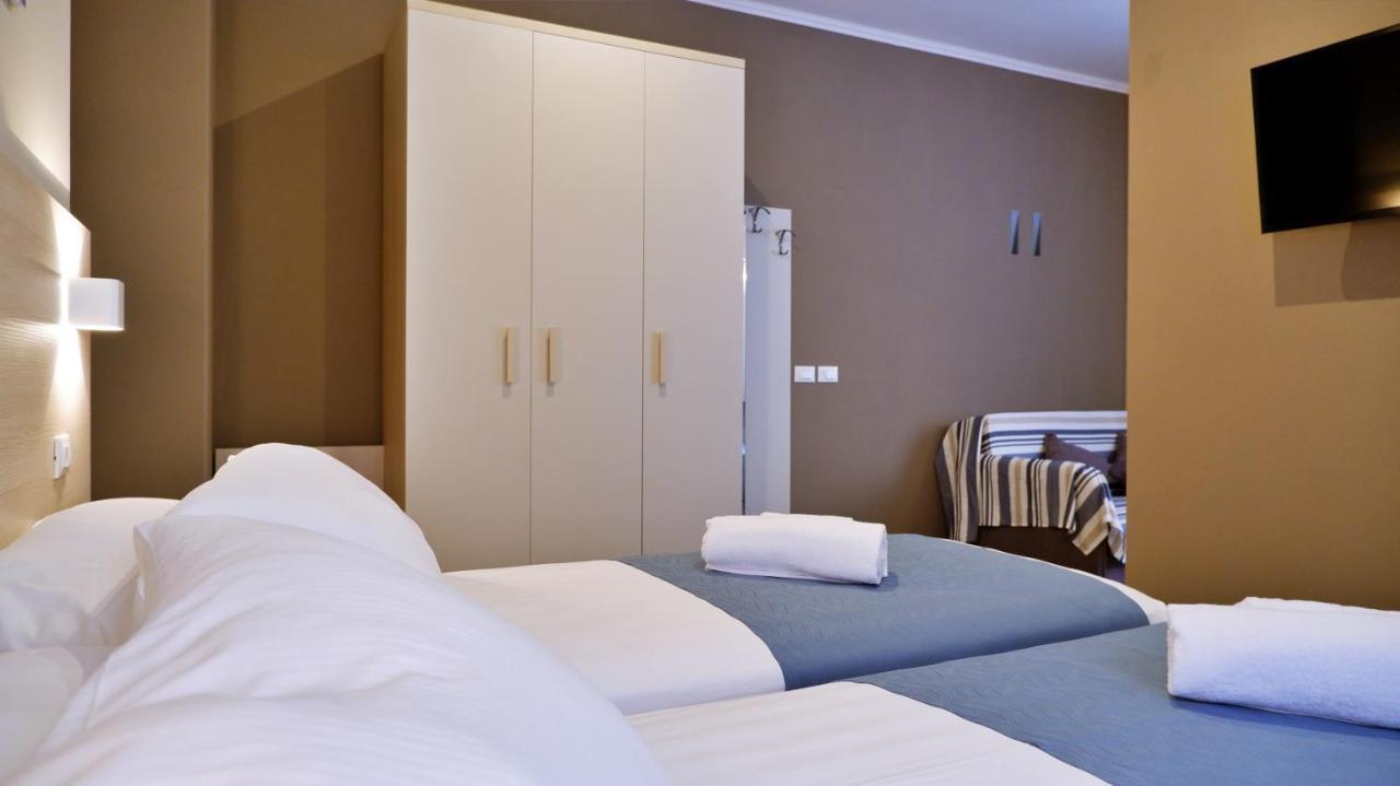 Pianomare Riviera Apartments And Rooms Imperia Buitenkant foto